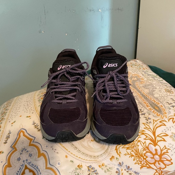 ASICS grape trail trainers - Picture 2 of 8